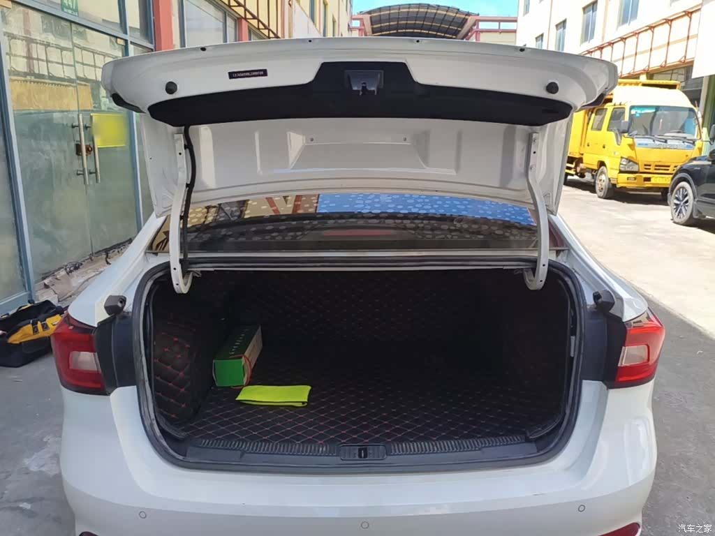Roewe i5, 2020 19