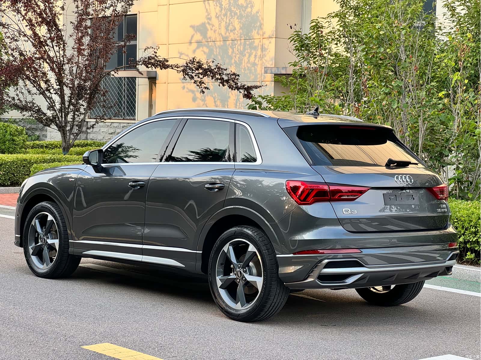 Audi Q3, 2023 4
