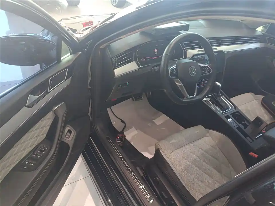 Volkswagen Magotan