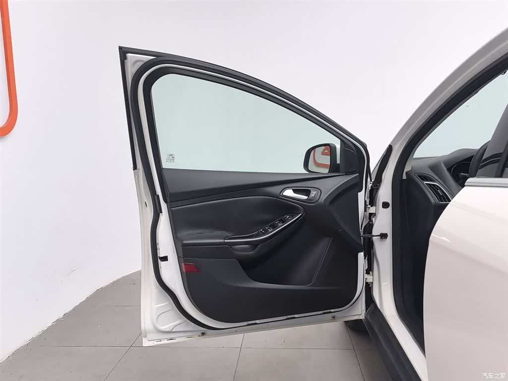 Ford Focus, 2016 8