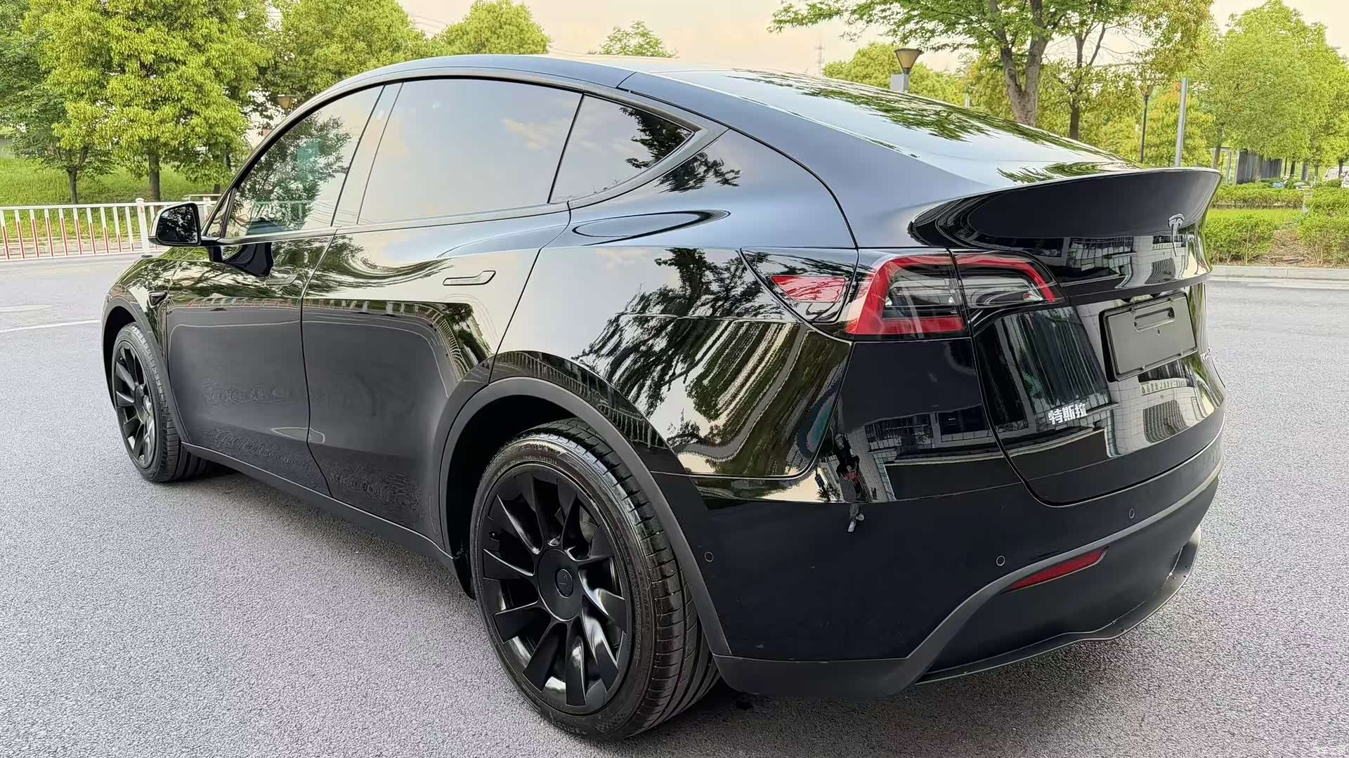 Tesla Model Y, 2021 11