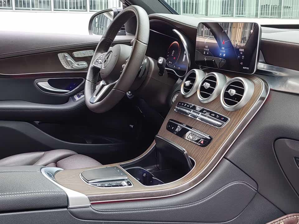 Mercedes-Benz GLC Mercedes-Benz GLC