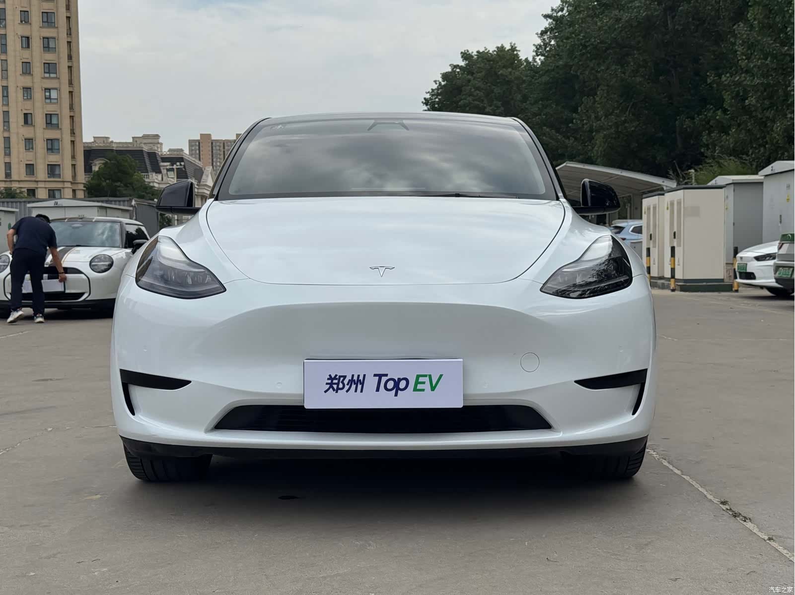 Tesla Model Y, 2022 2