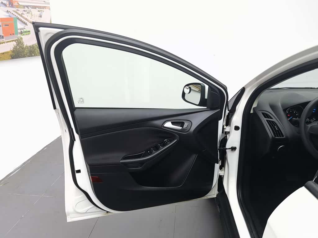 Ford Focus, 2016 8
