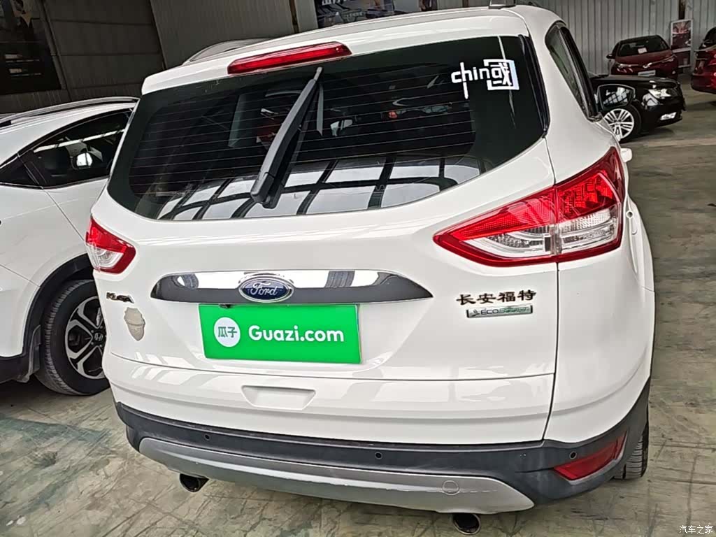 Ford Kuga, 2015 4