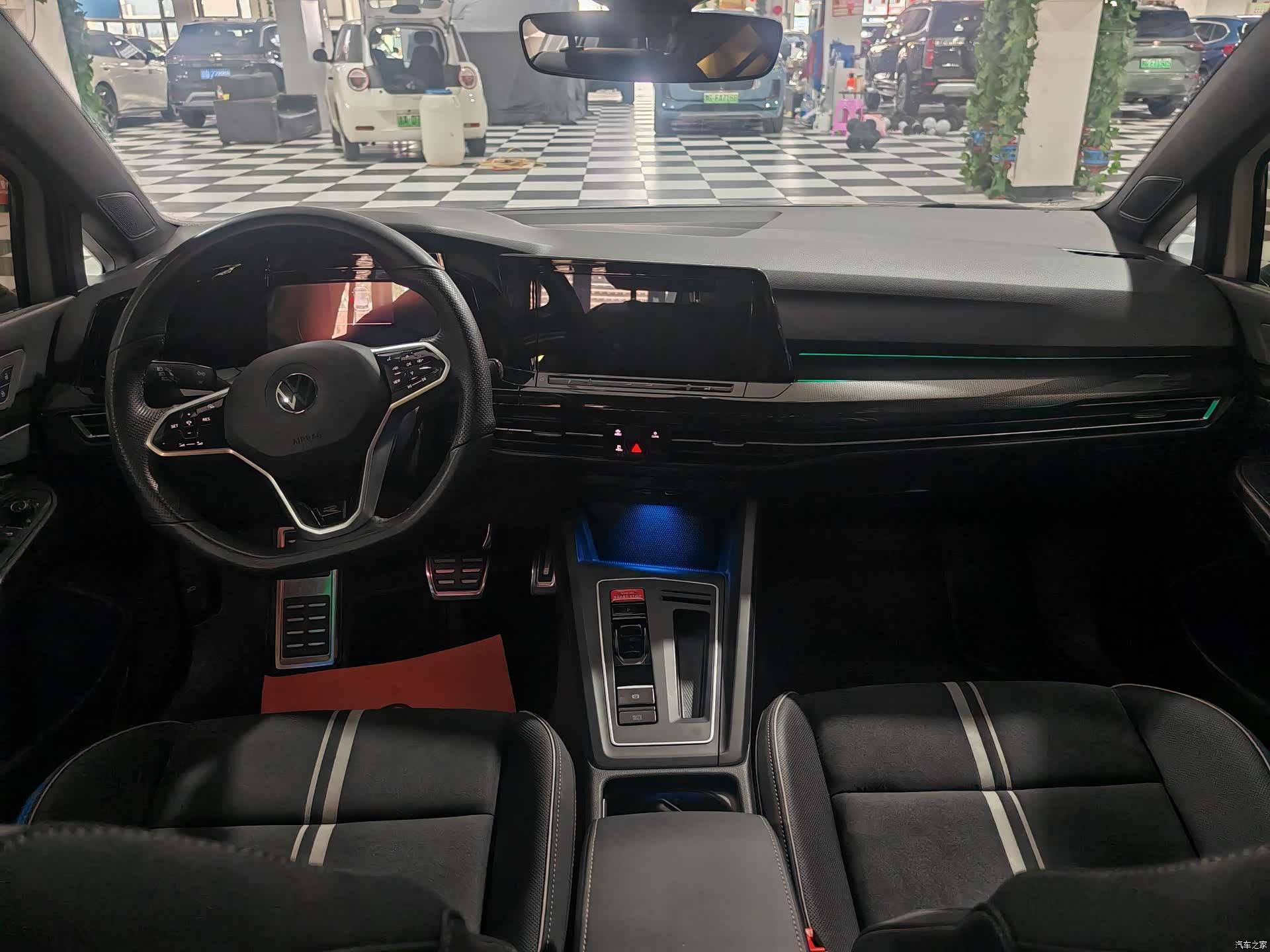 Volkswagen Golf, 2022 10