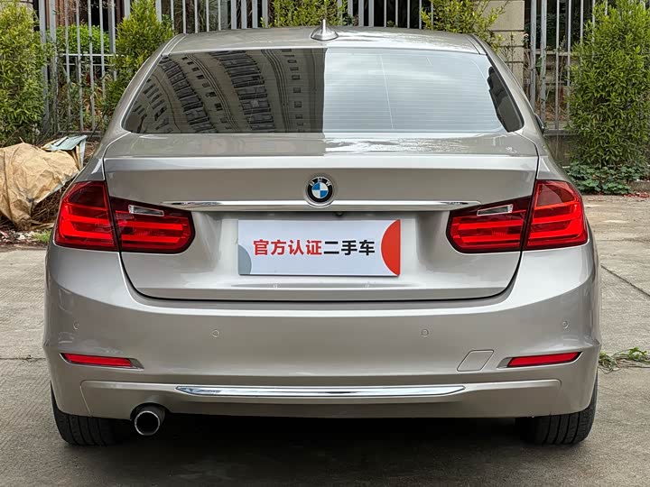 BMW 3 Series 2015 316Li Style