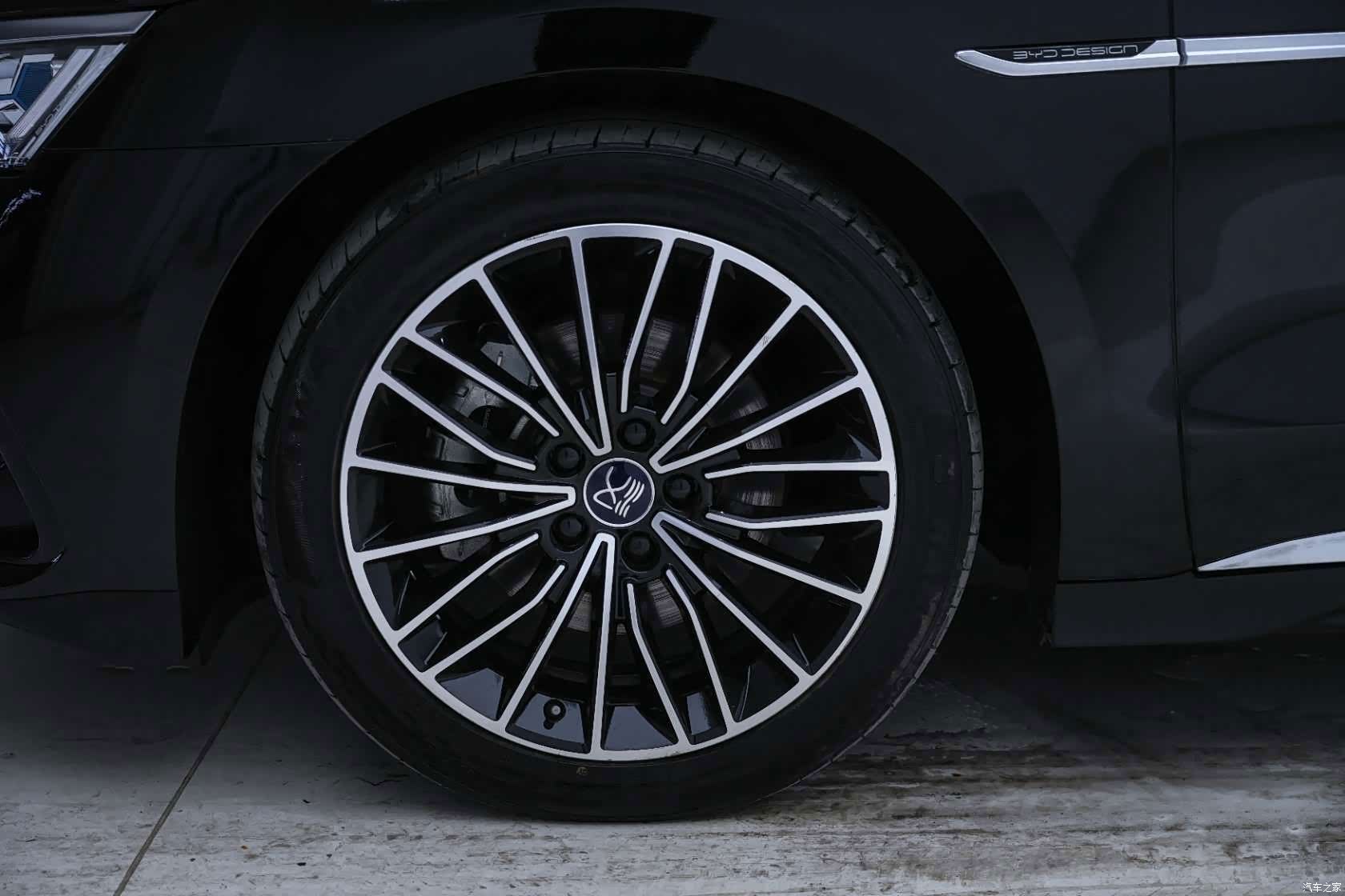 BYD Han, 2022 10