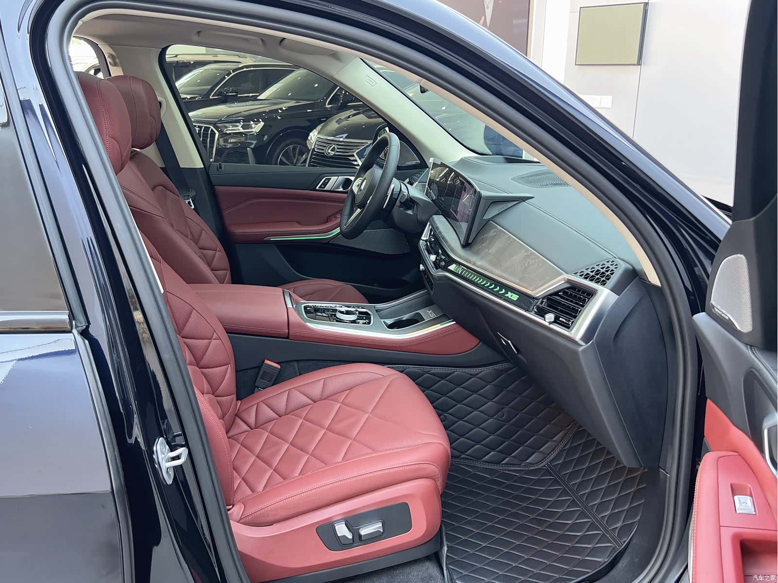 BMW X5, 2025 10