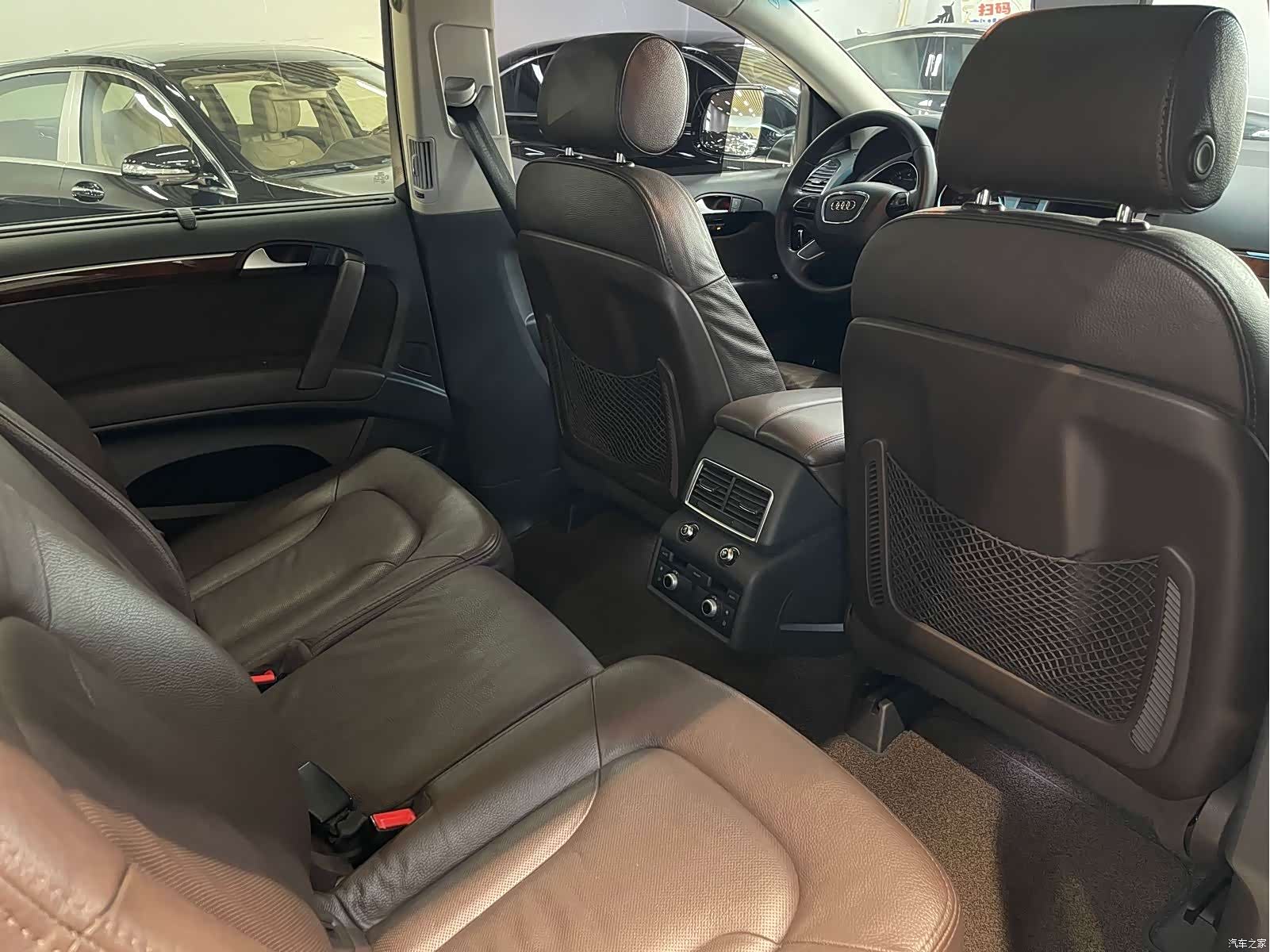 Audi Q7, 2015 11