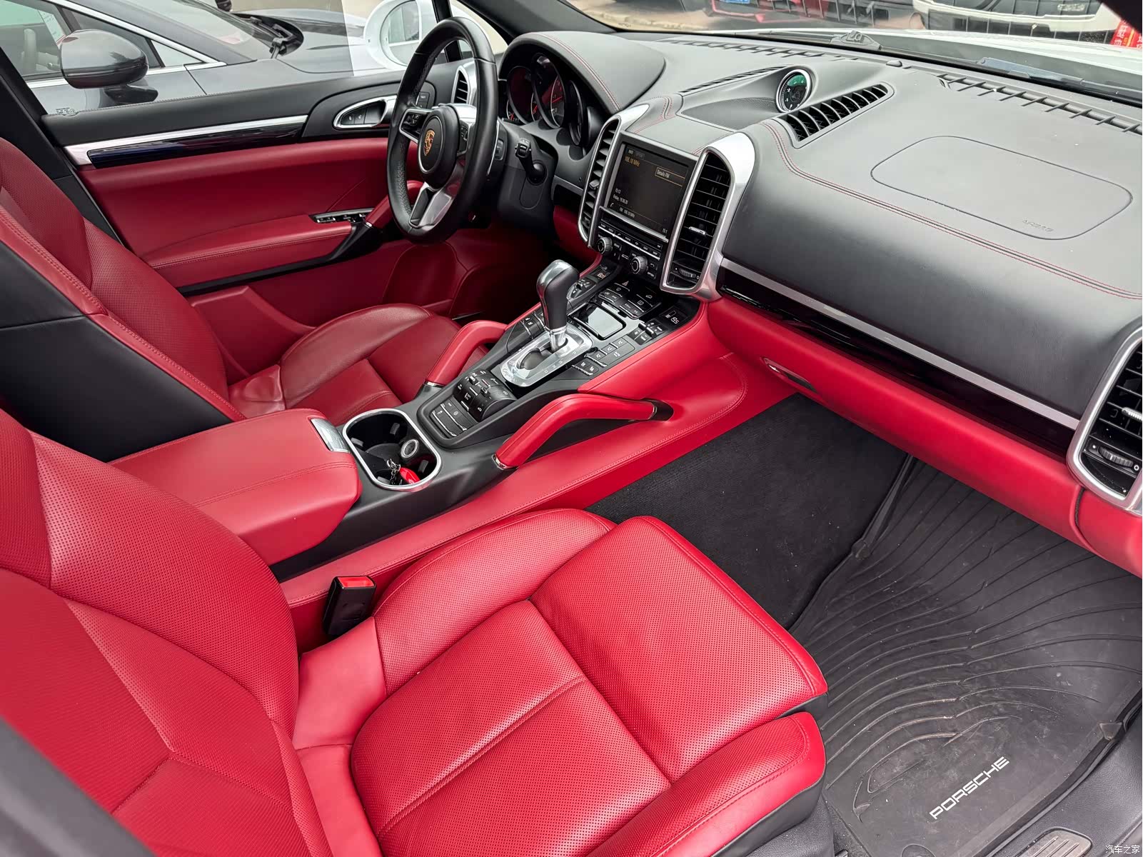 Porsche Cayenne, 2015 21