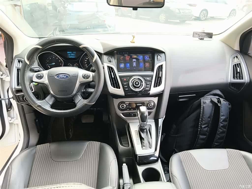 Ford Focus, 2014 10
