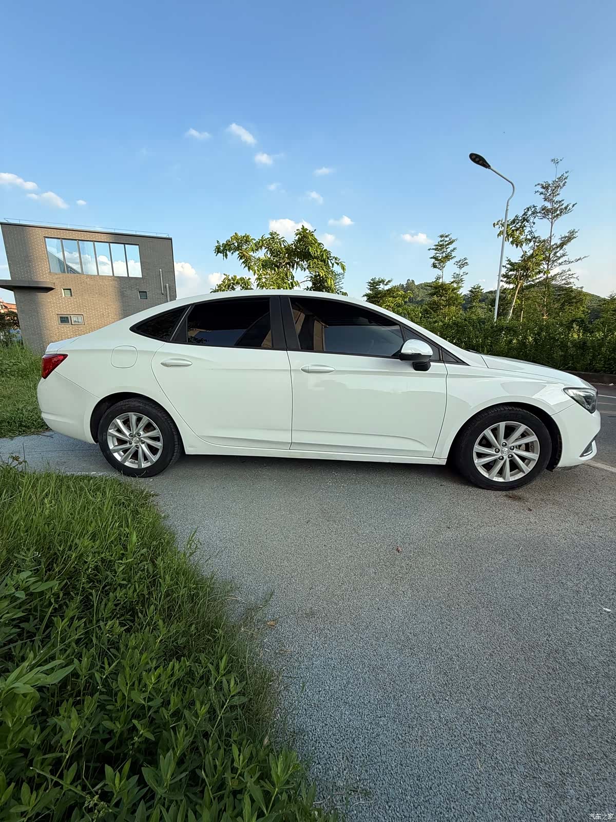 Buick Verano, 2018 8