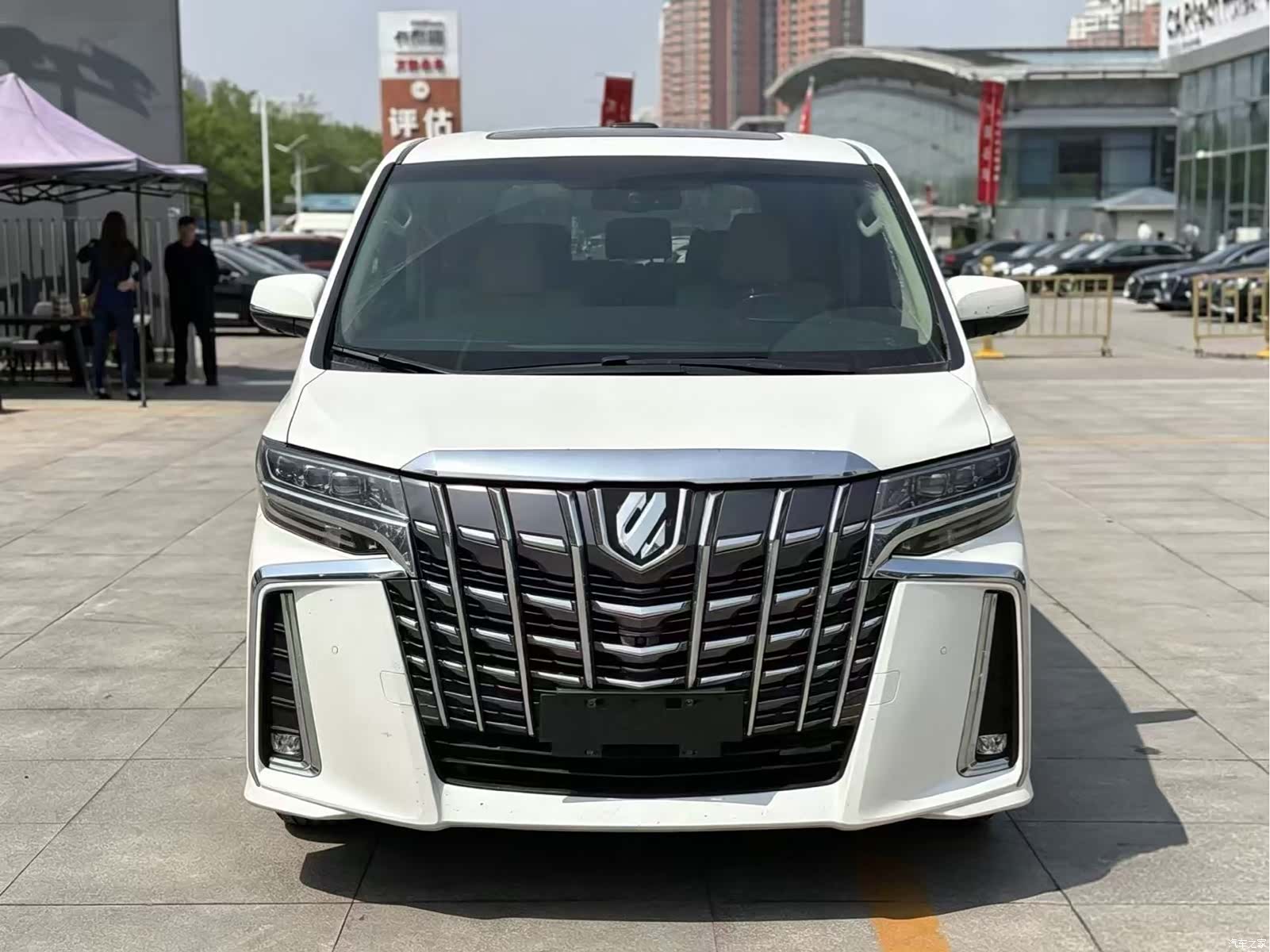 Toyota Alphard, 2016 2