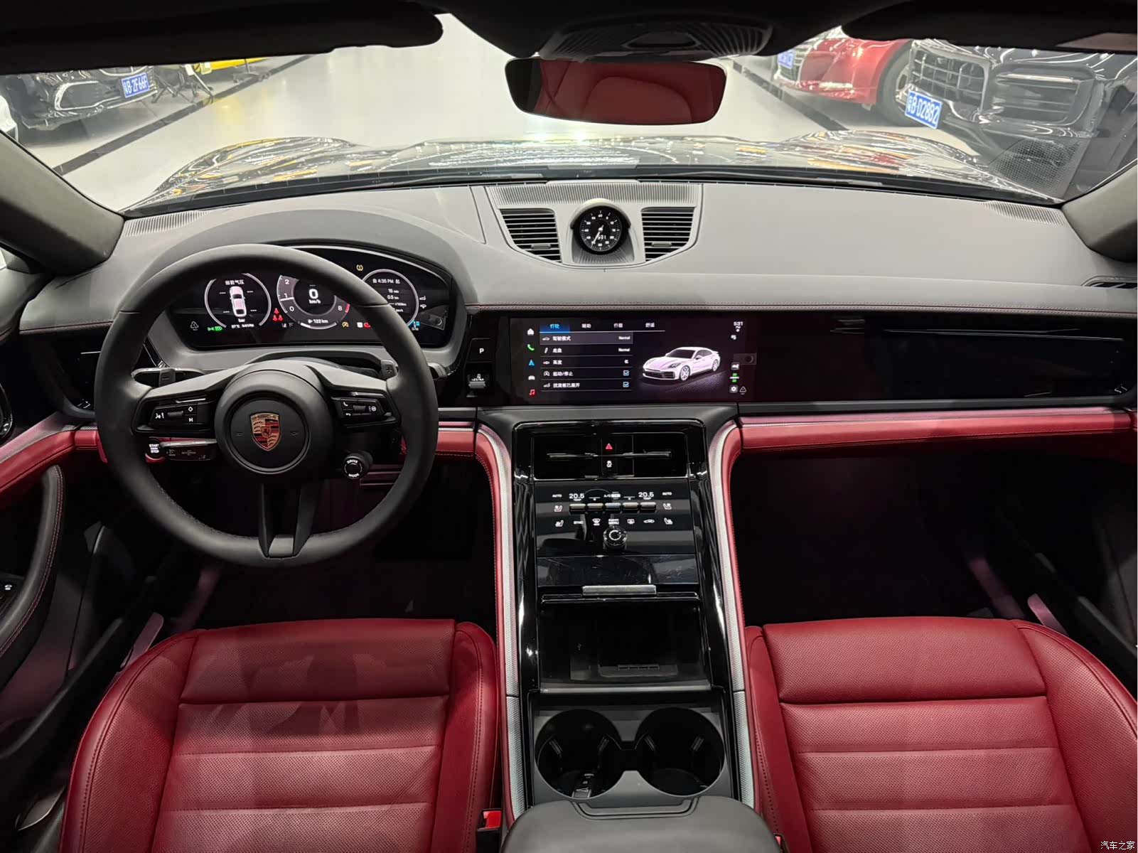 Porsche Panamera, 2025 10