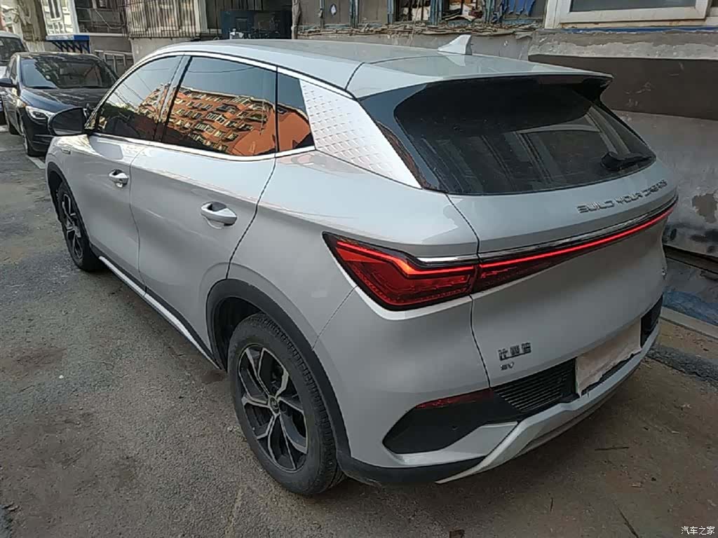 BYD Yuan, 2023 все фото