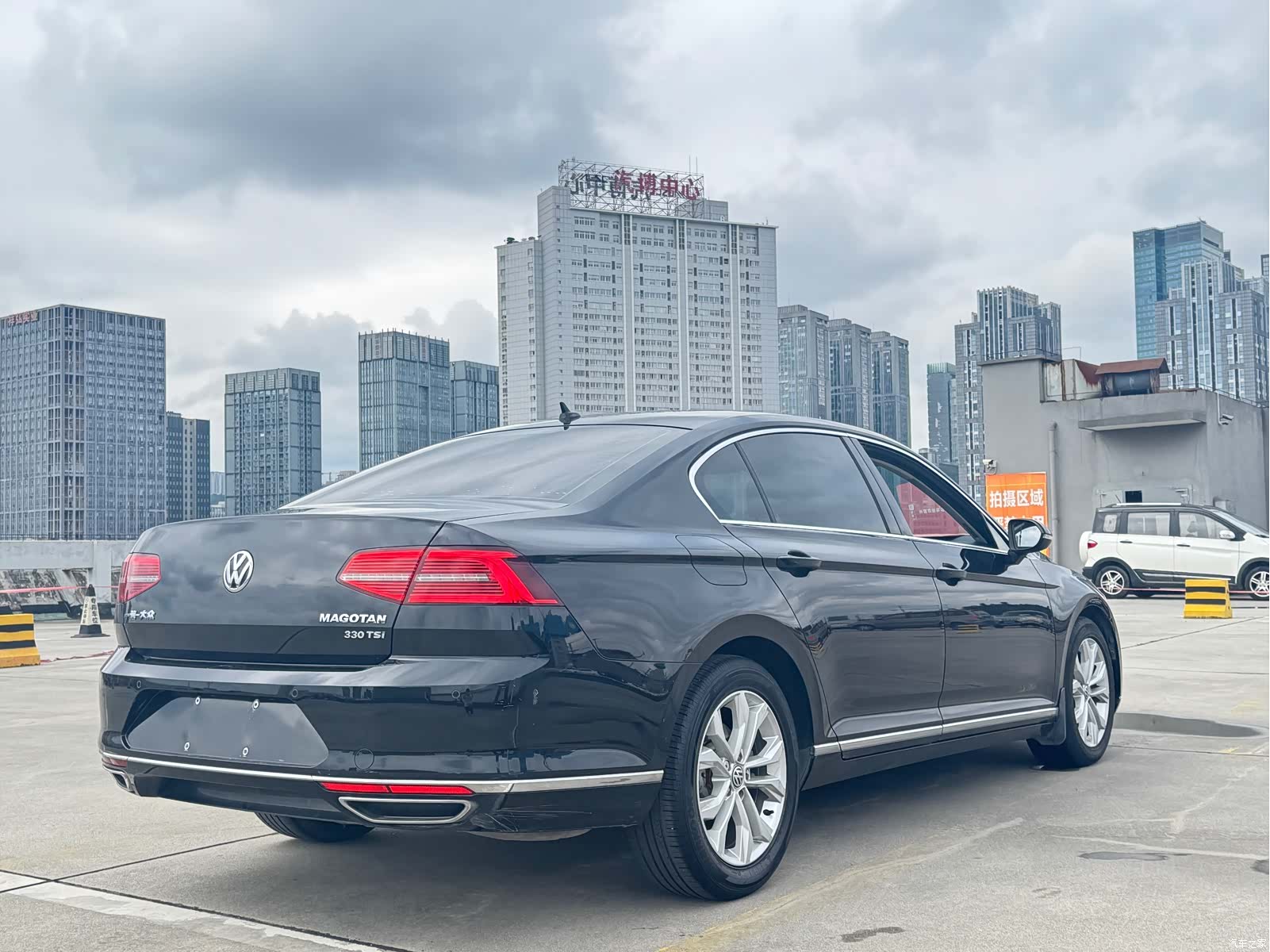 Volkswagen Magotan, 2020 14