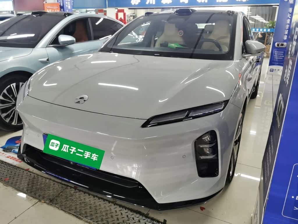 NIO ET5