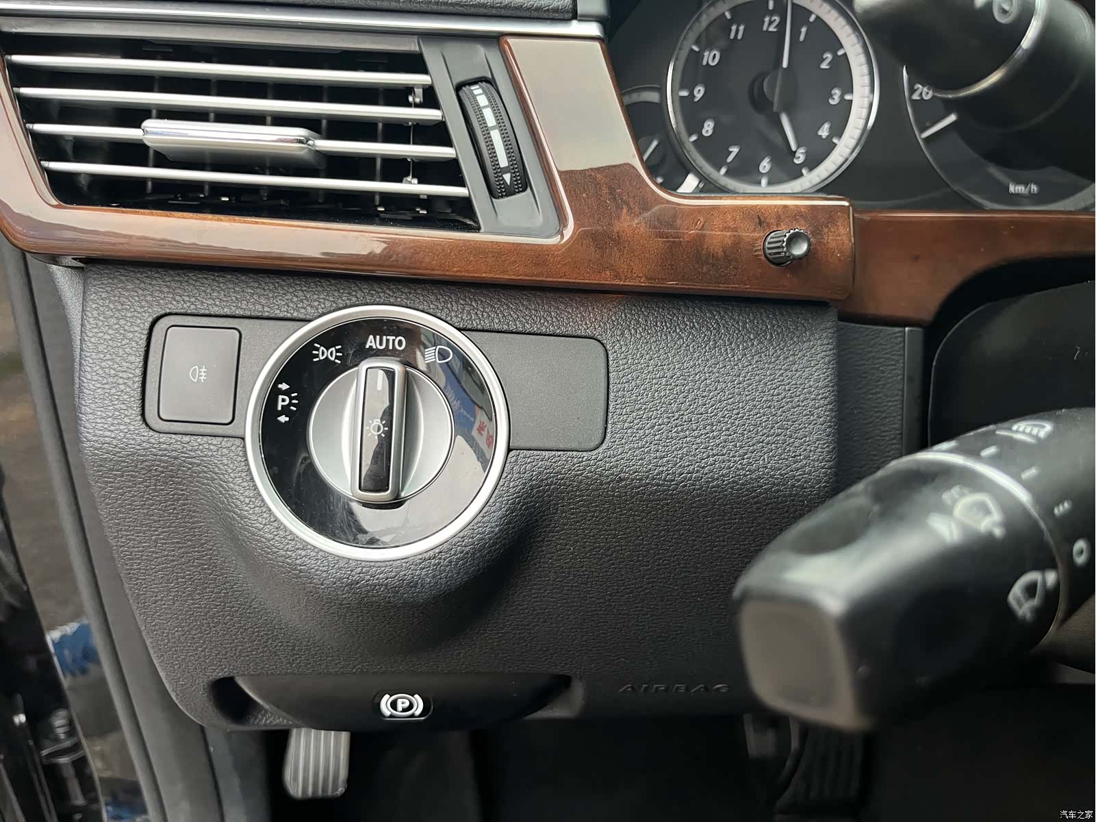 Mercedes-Benz E-Class, 2012 19
