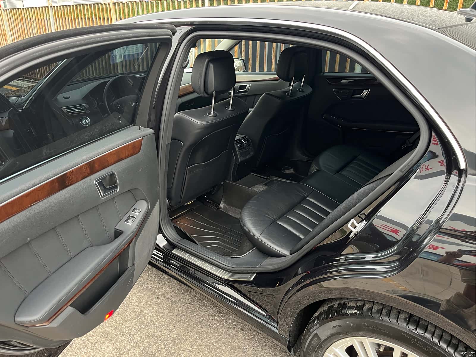 Mercedes-Benz E-Class, 2012 11