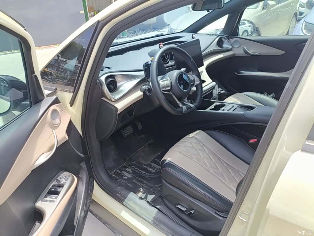 BYD Dolphin, 2023 16