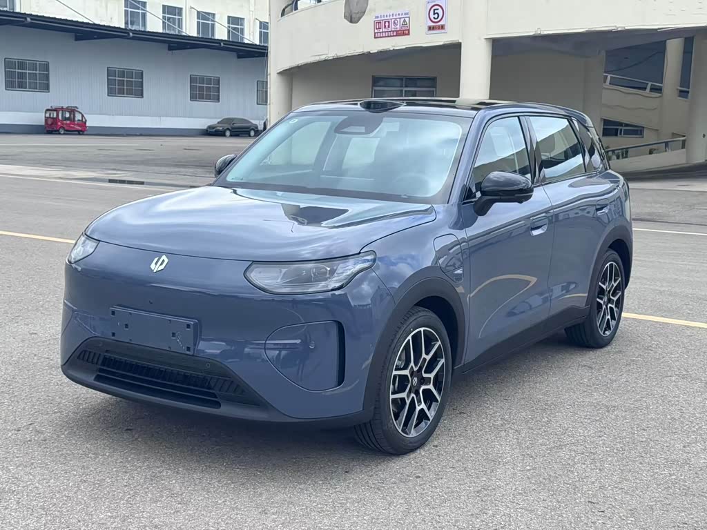 Leapmotor A10