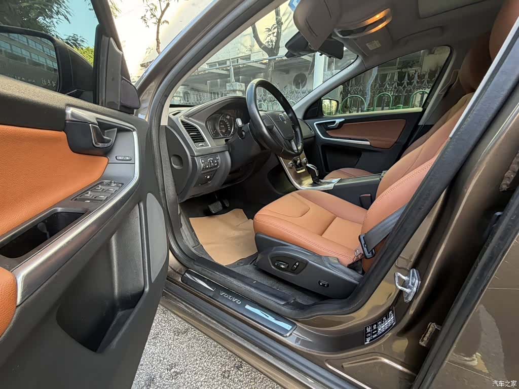 Volvo XC60, 2015 4