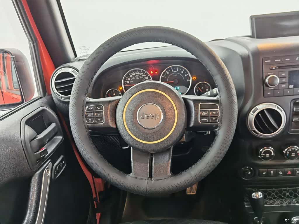 Jeep Wrangler, 2015 11