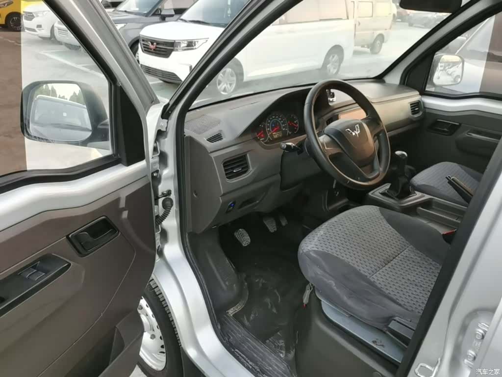 Wuling LJ479Q, 2020 12