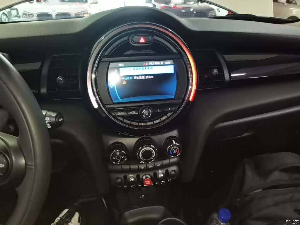 Mini ONE, 2018 13
