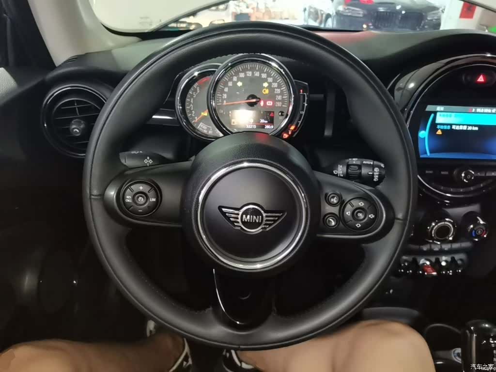 Mini ONE, 2018 11