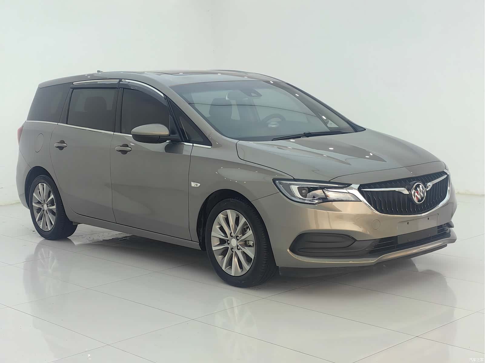 Buick GL6, 2021 3