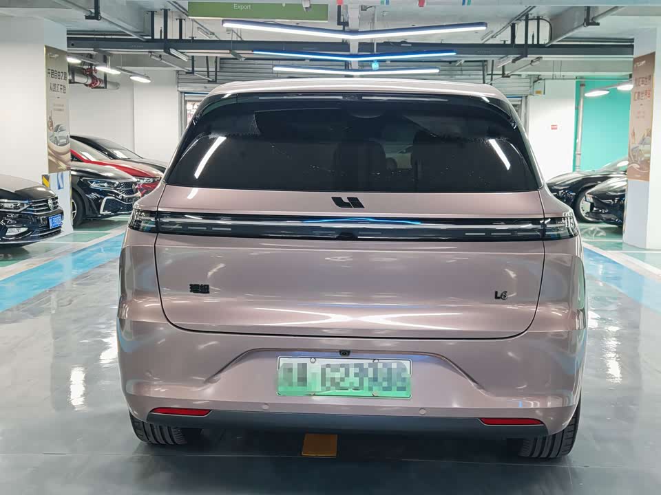 Li Auto Ideal L6