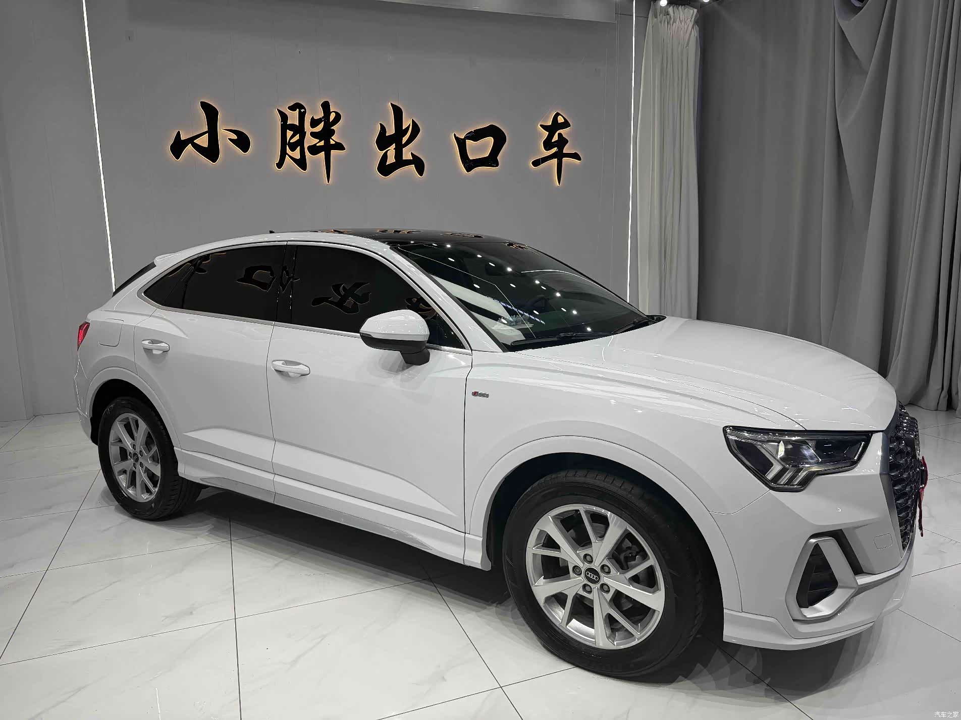 Audi Q3, 2022 все фото