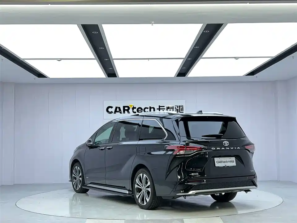 Toyota Grevia