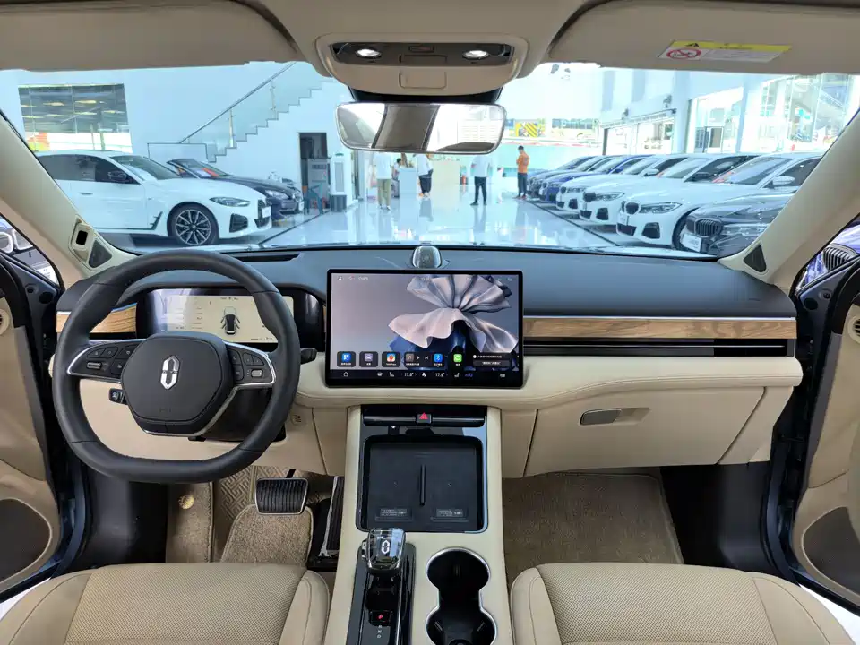 HarmonyOS Ask the world M5