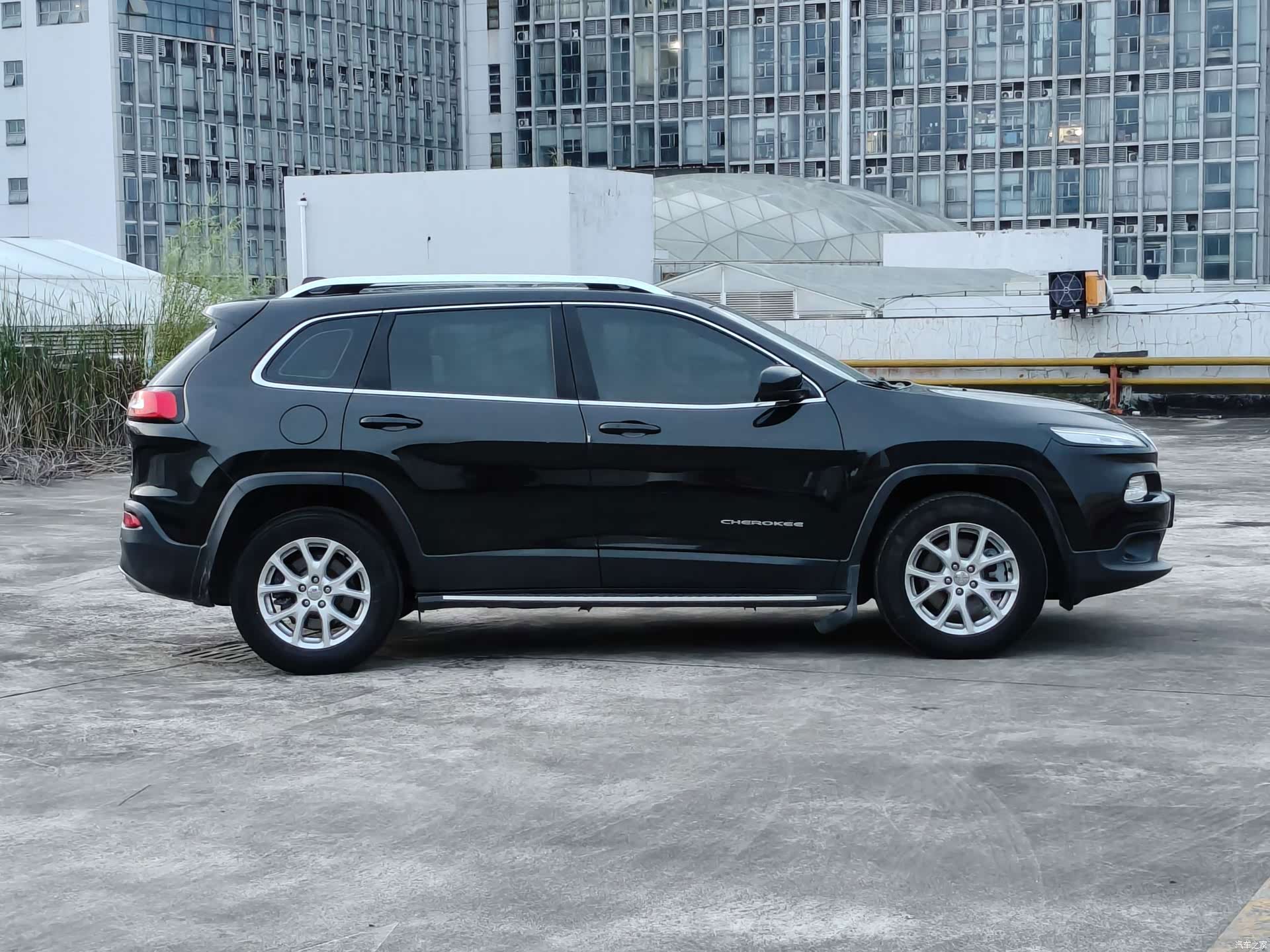 Jeep Cherokee, 2016 4