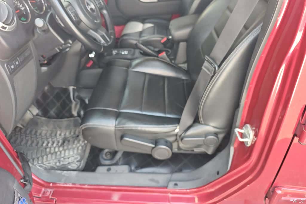 Jeep Wrangler, 2012 9