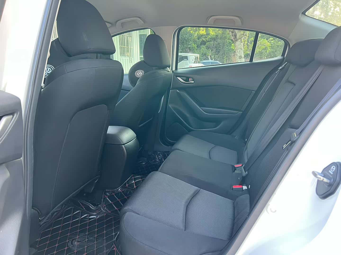 Mazda Mazda3, 2017 6