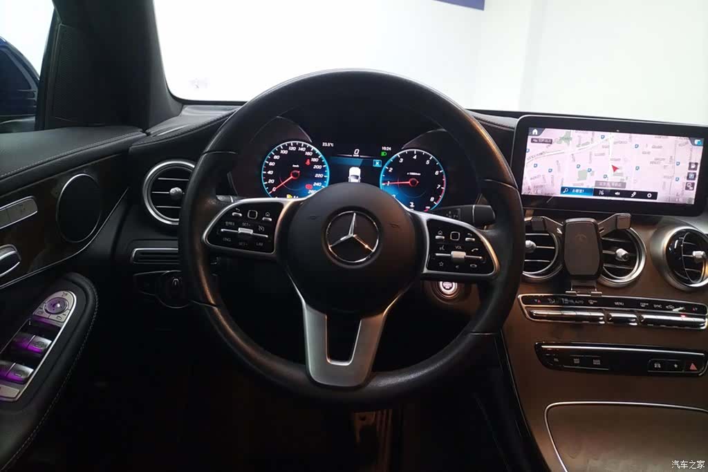 Mercedes-Benz GLC, 2020 15