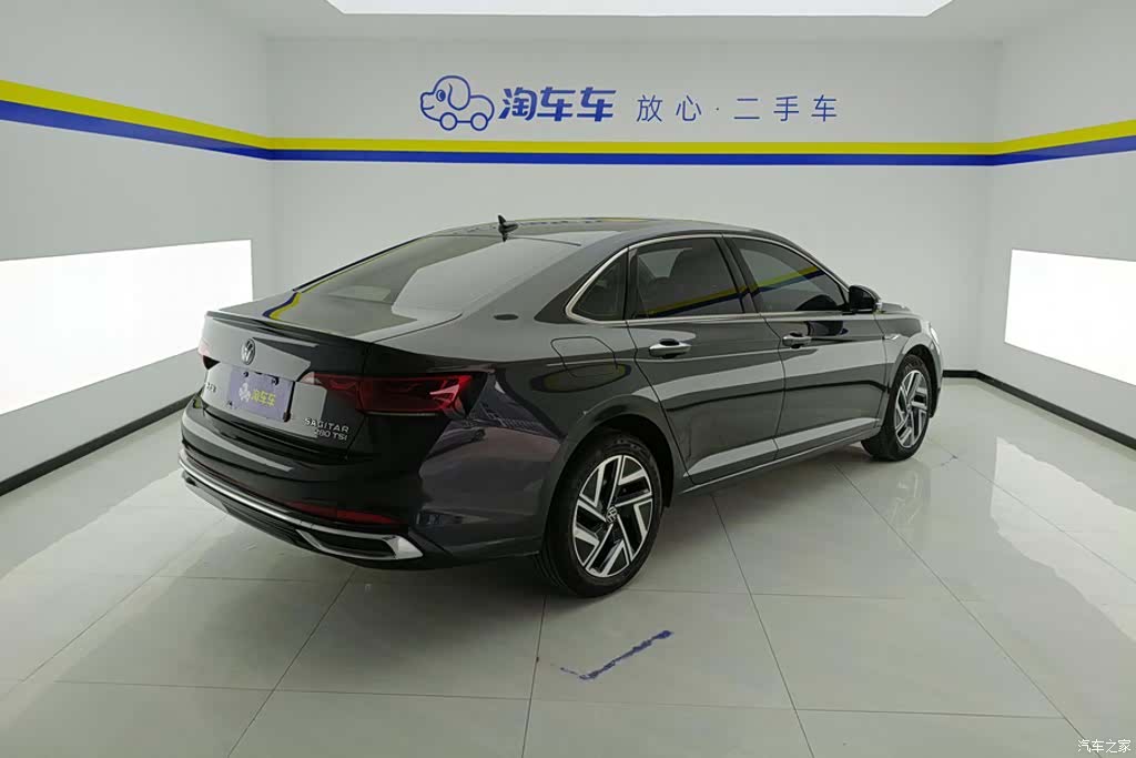 Volkswagen Sagitar, 2023 3