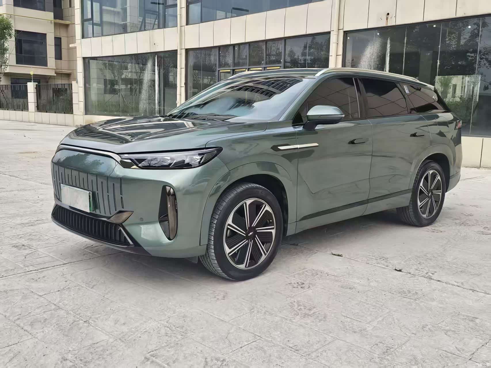 Chery T10