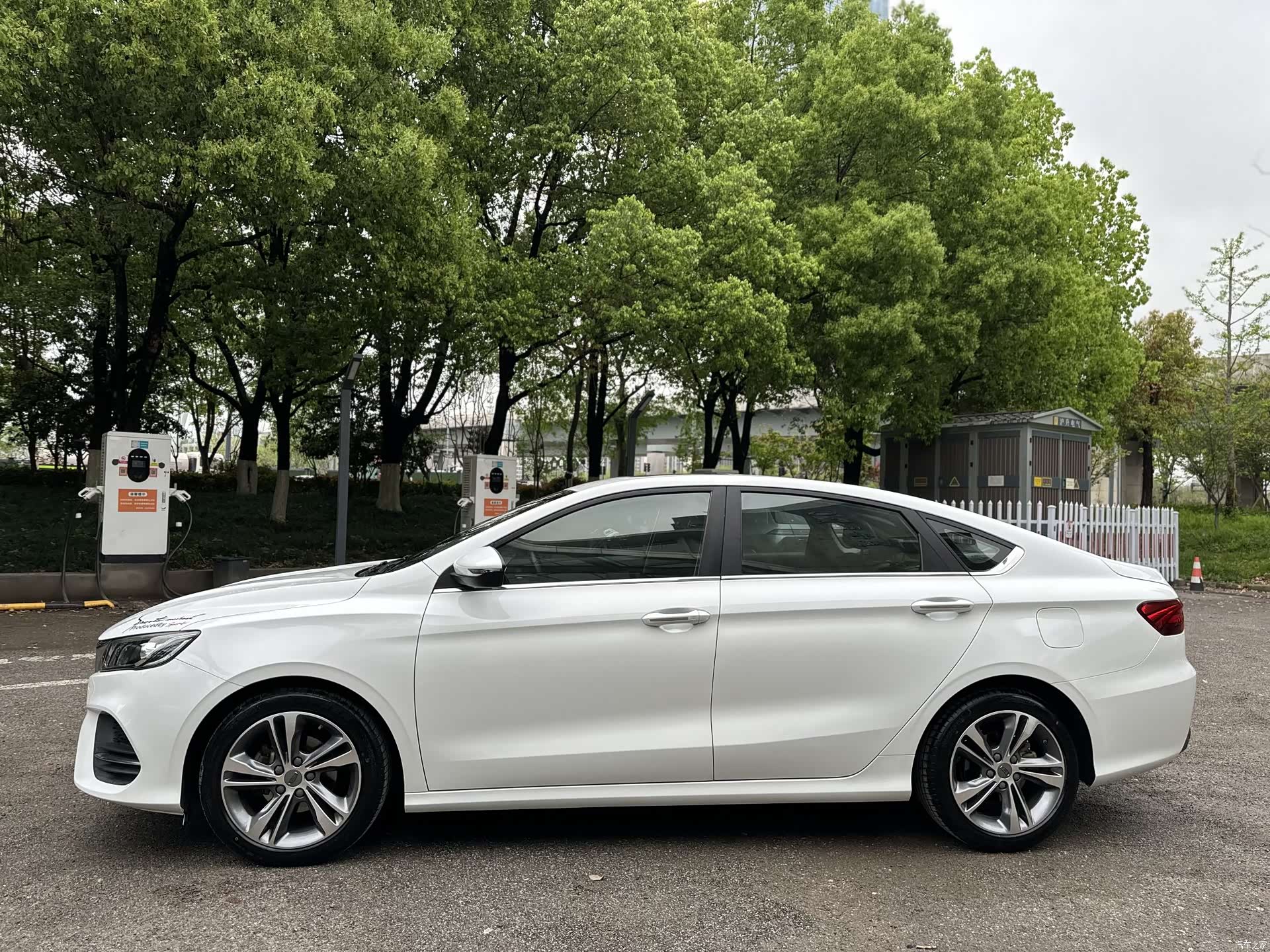 Geely Binray, 2019 6