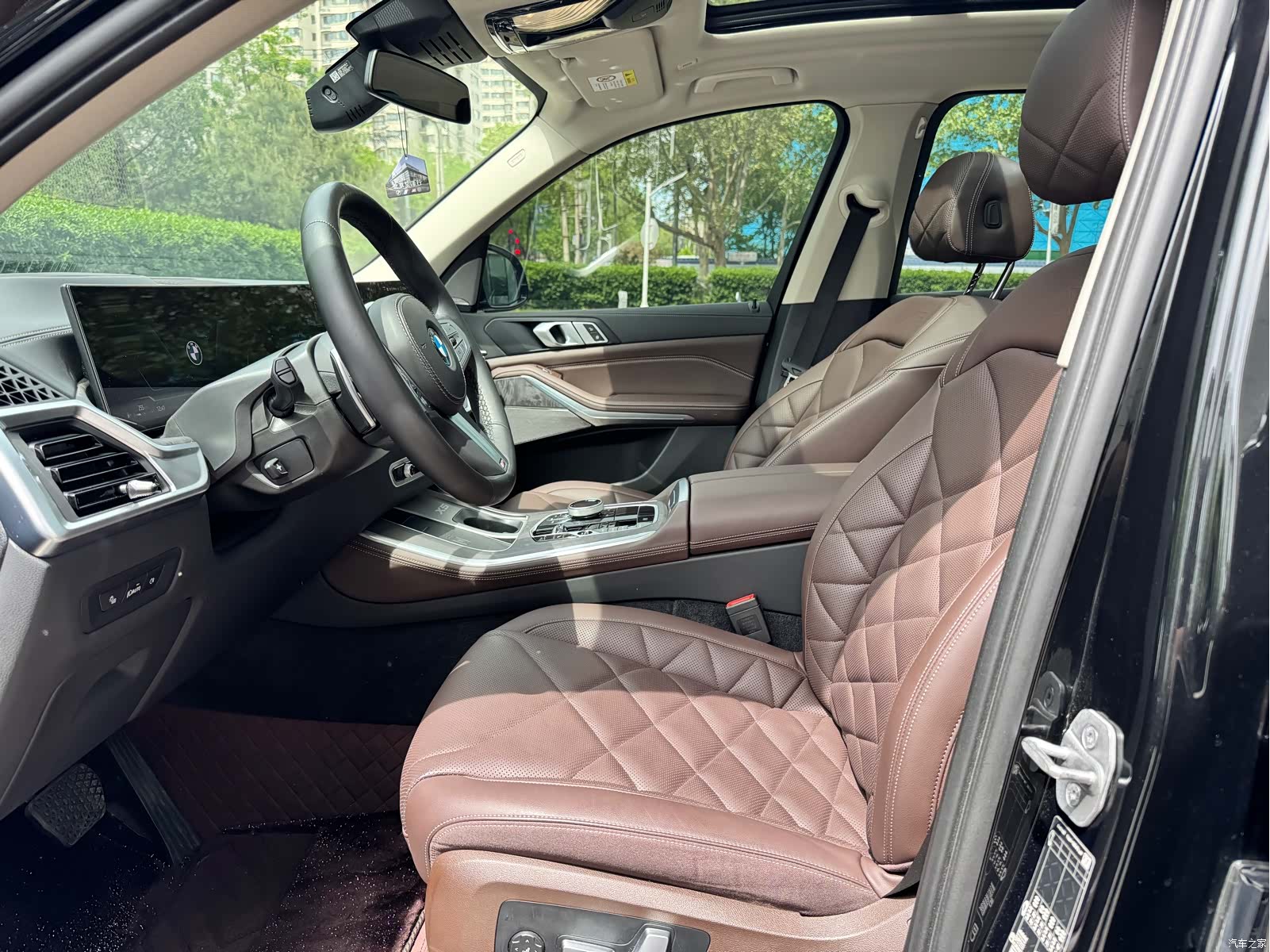 BMW X5, 2025 8