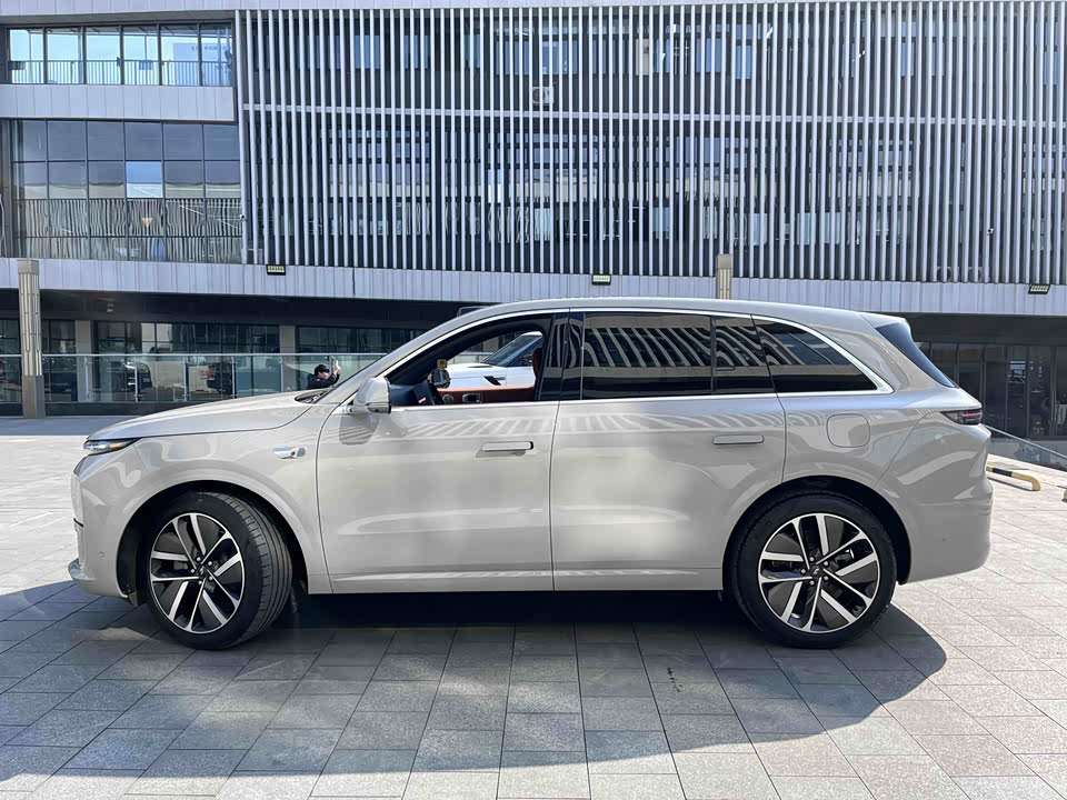 Li Auto Ideal L6