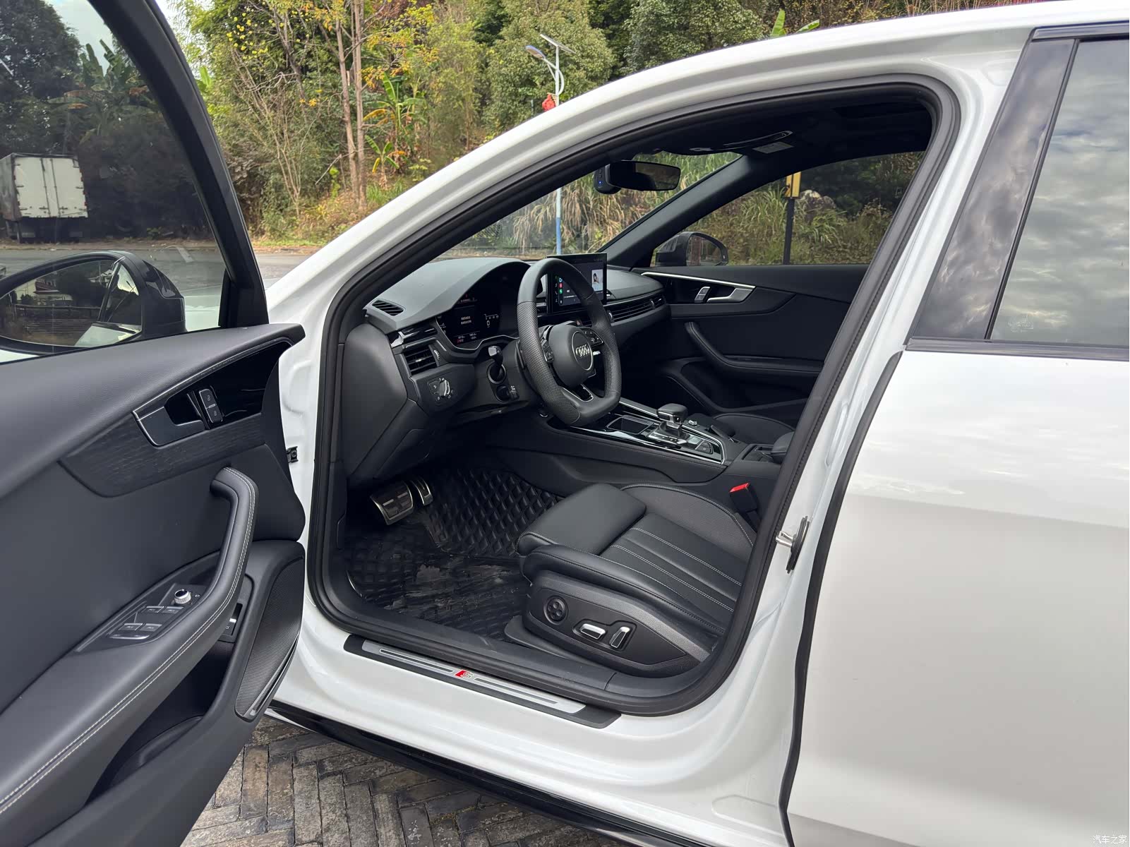 Audi A4L, 2025 16