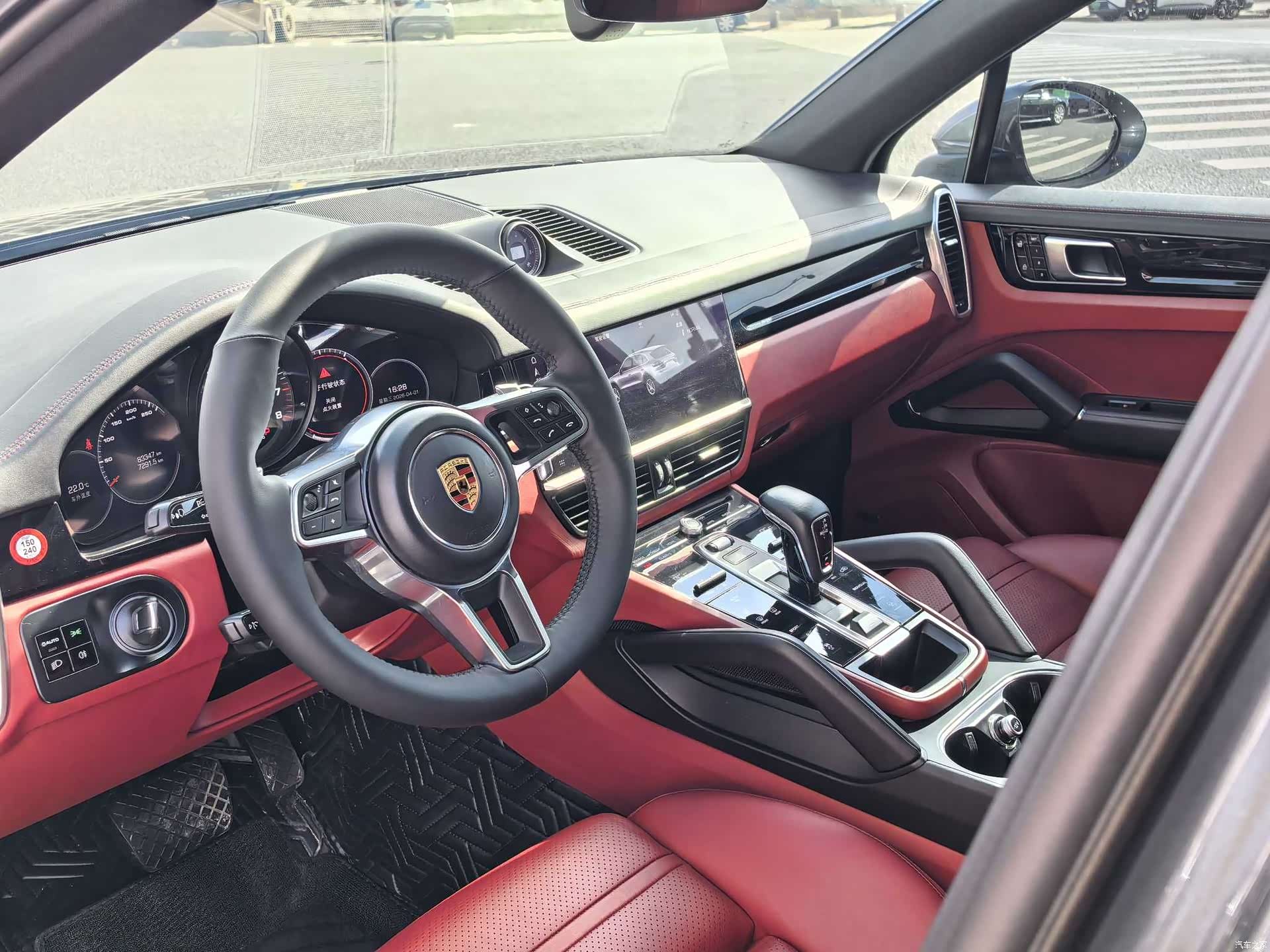 Porsche Cayenne, 2019 все фото
