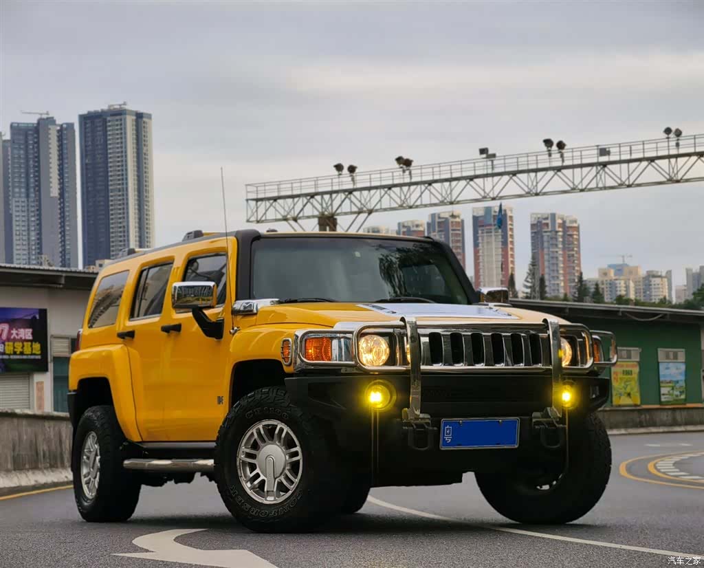 Hummer H3