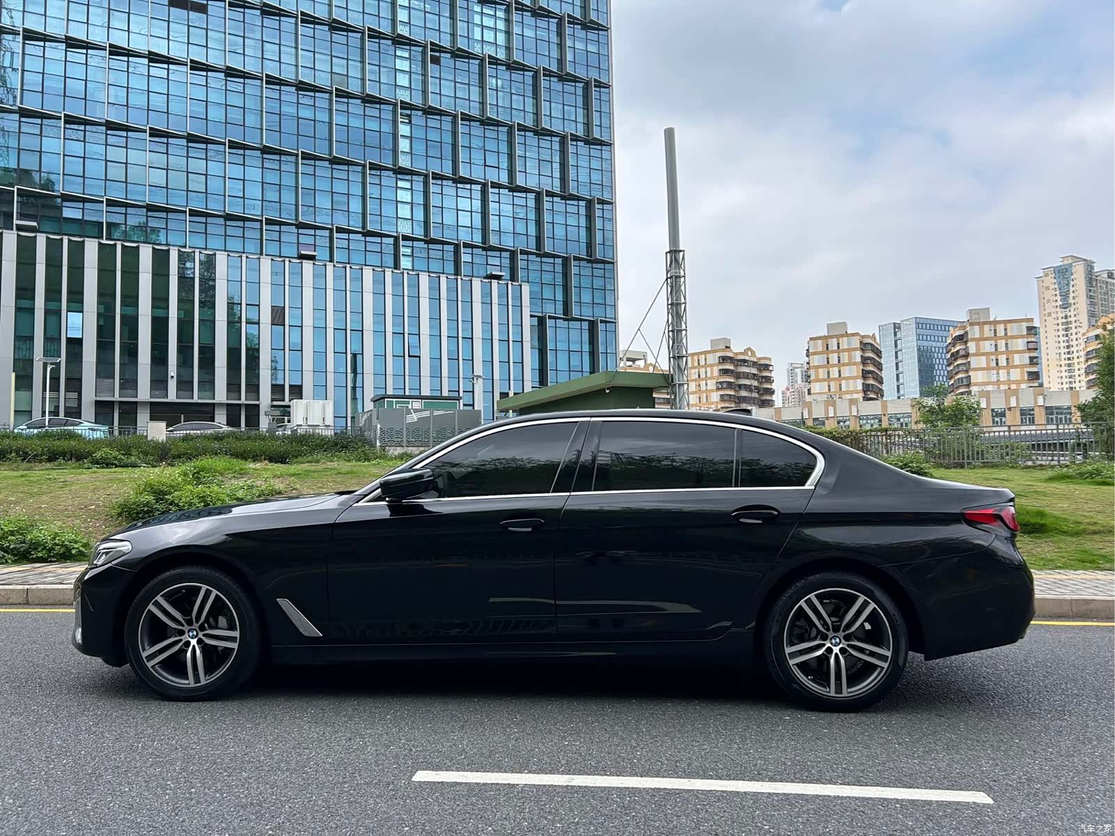 BMW 5 Series, 2022 4