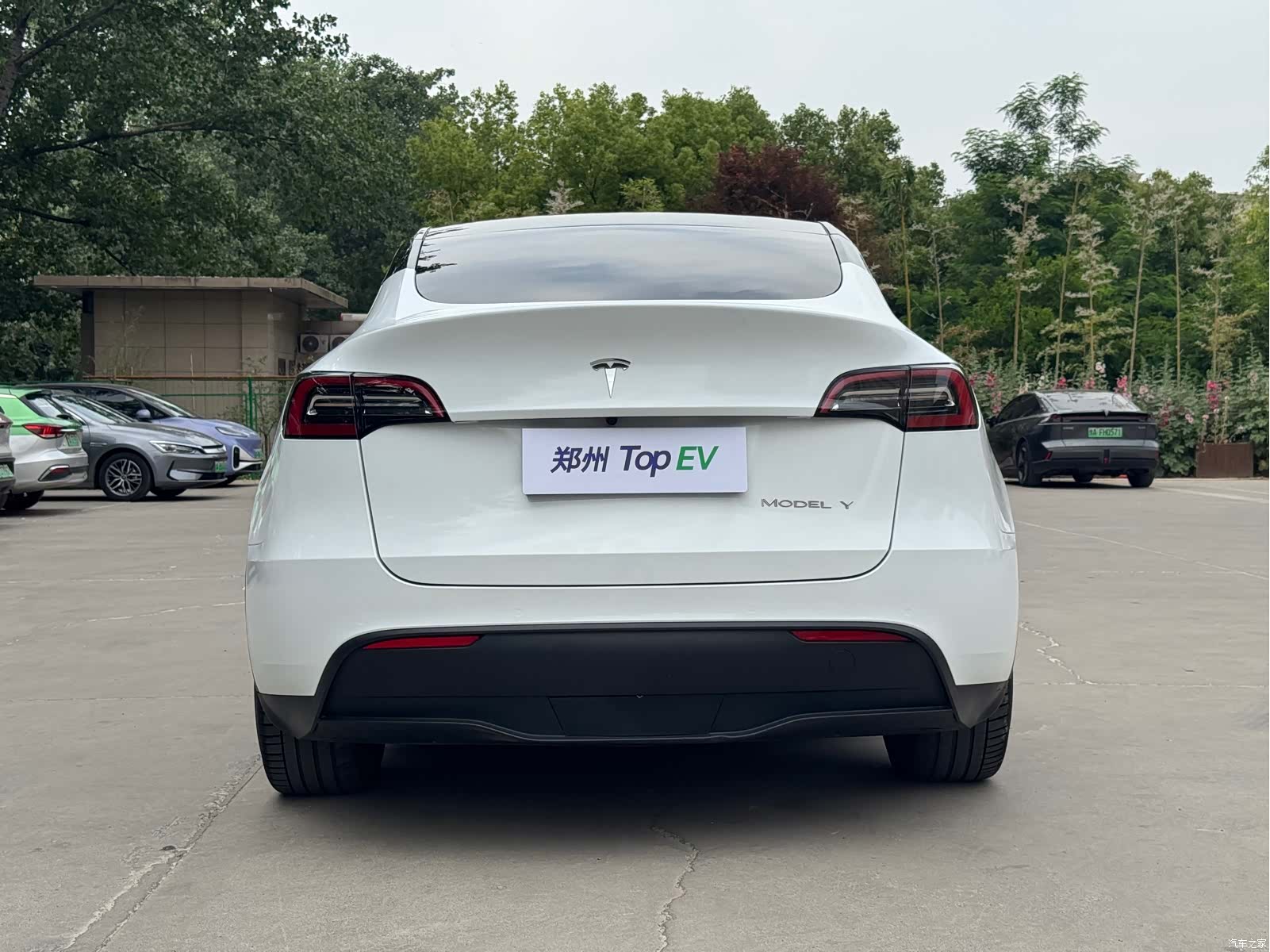 Tesla Model Y, 2022 14